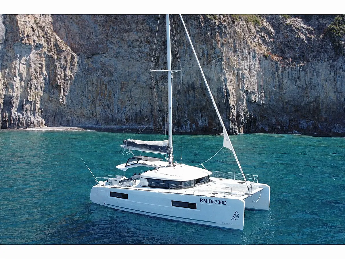 Lagoon 40