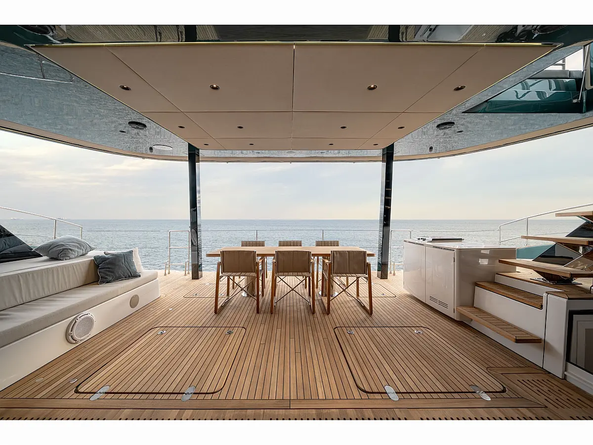 Sunreef 70 Eco