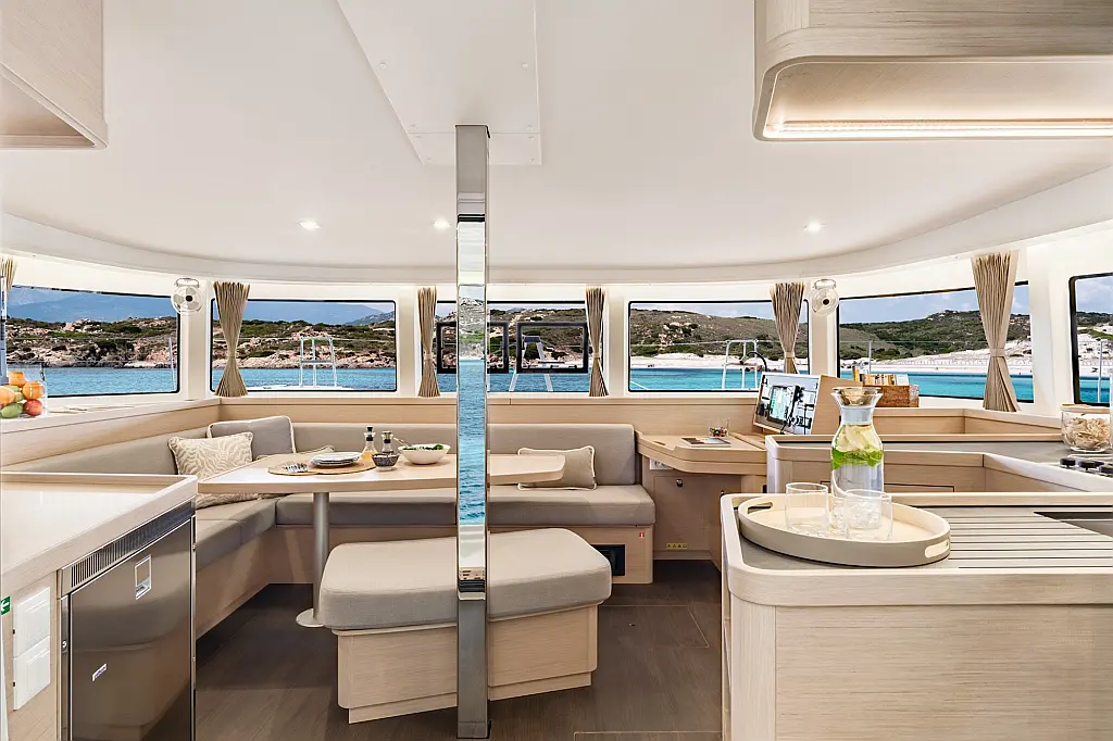 Lagoon 42 - 