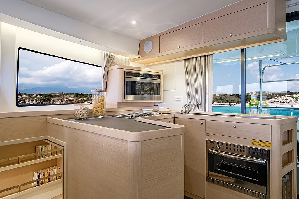 Lagoon 42 - 