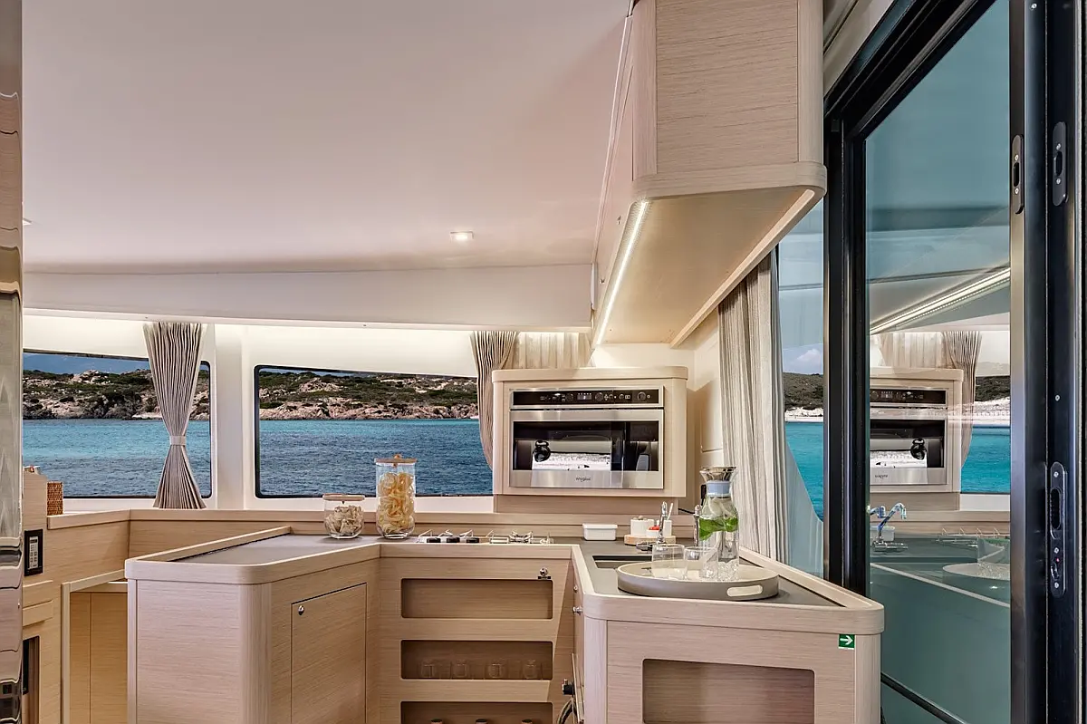 Lagoon 42 - 