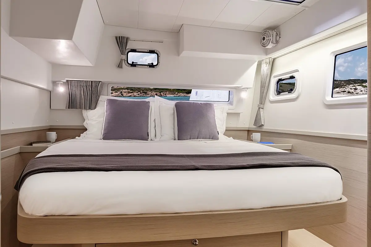 Lagoon 42 - 