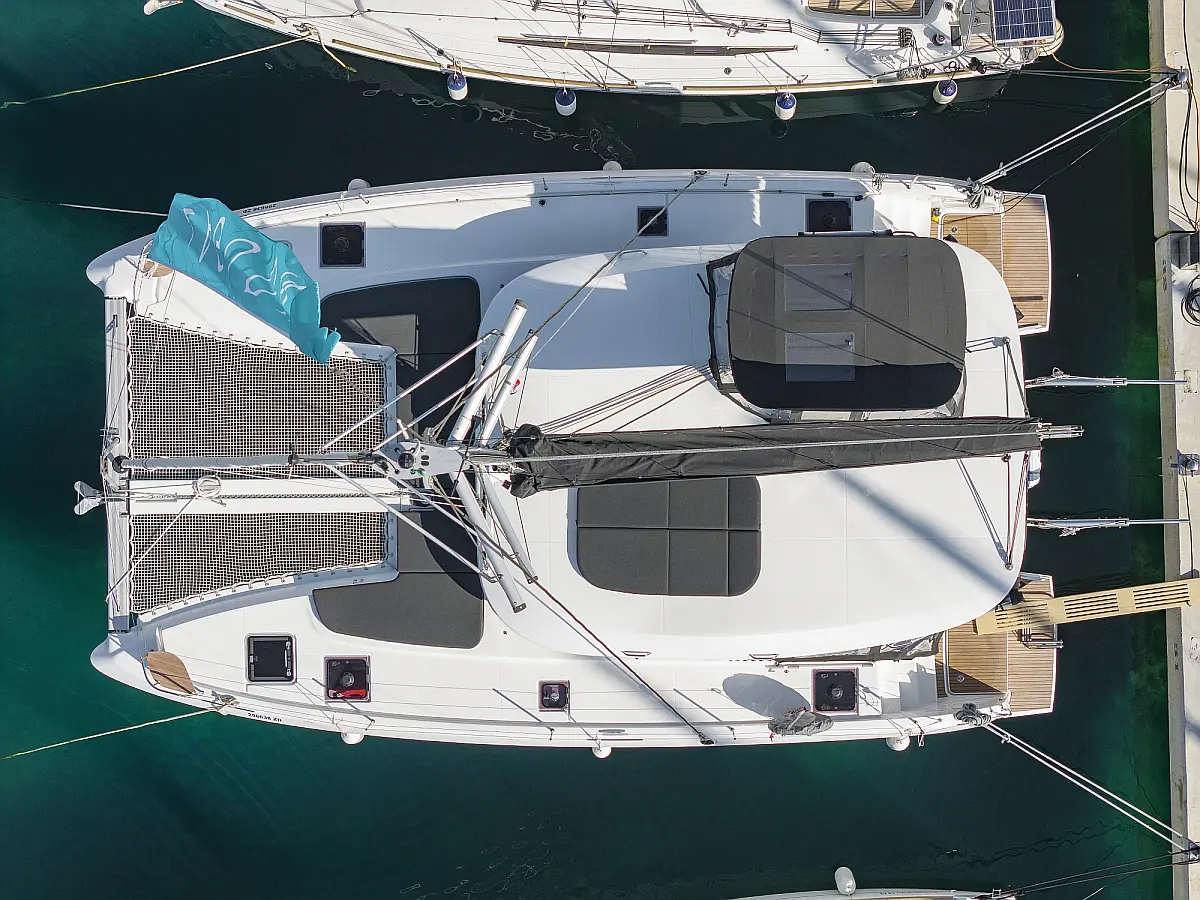 Lagoon 38 OWNER VERSION