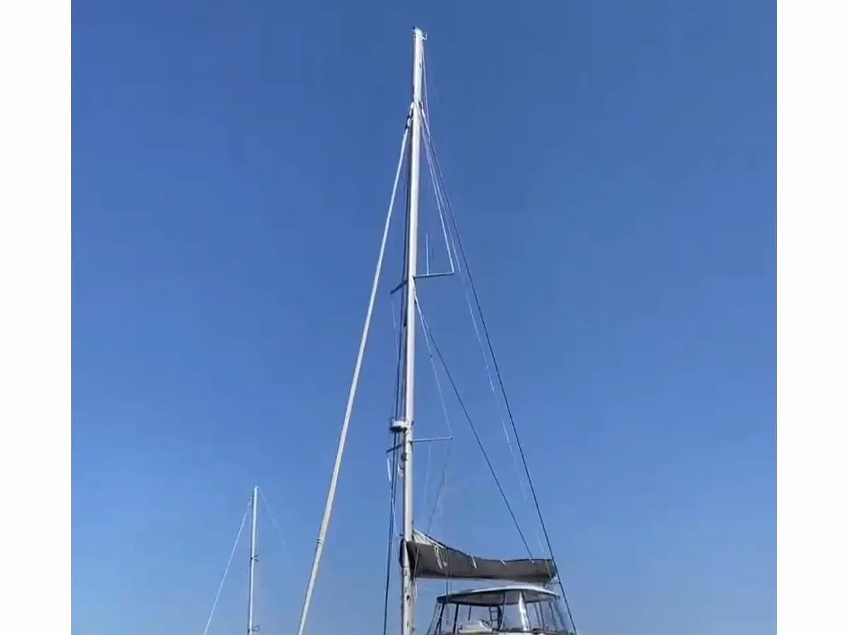 Lagoon 51
