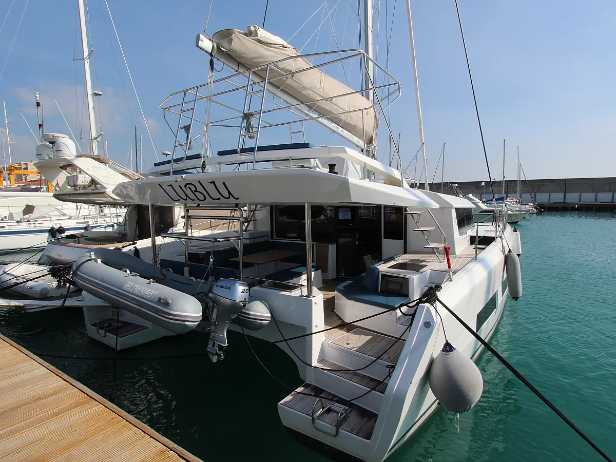Dufour Catamaran 48 5c+5h