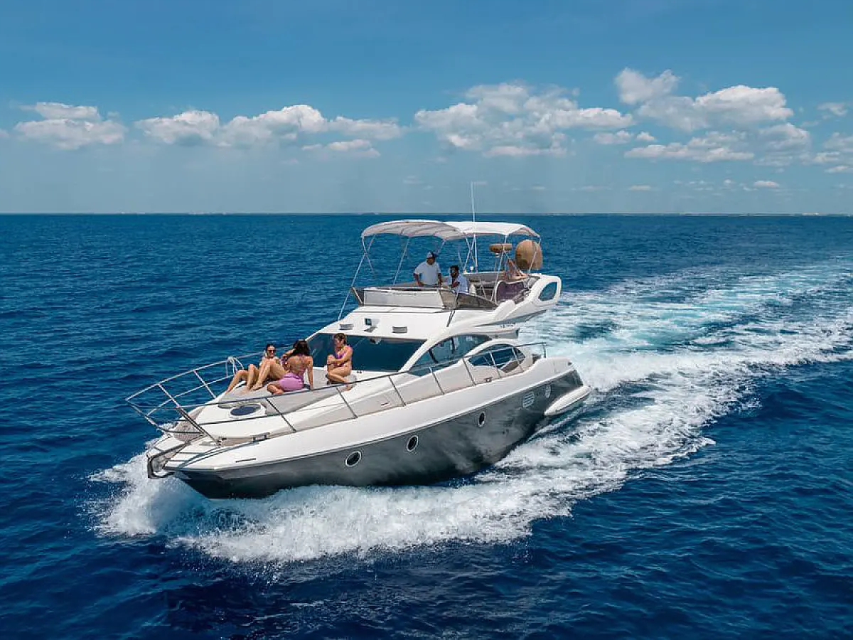 Azimut 43