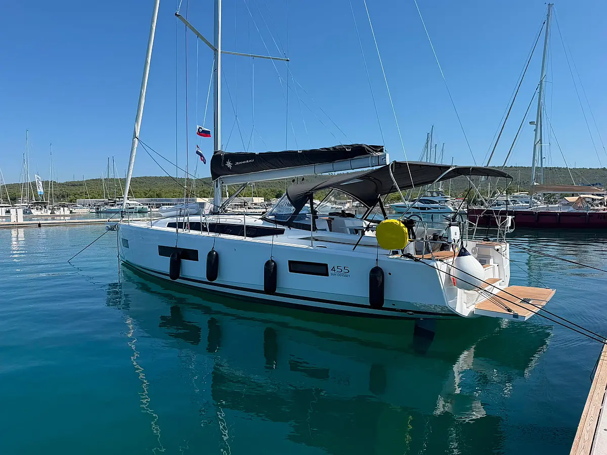 Sun Odyssey 455