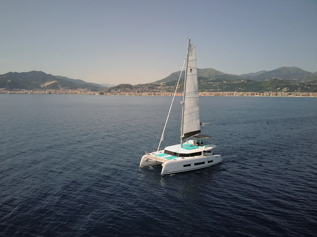 Dufour Catamaran 48 5c+5h