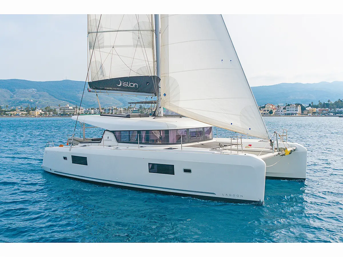 Lagoon 42 A/C & GEN