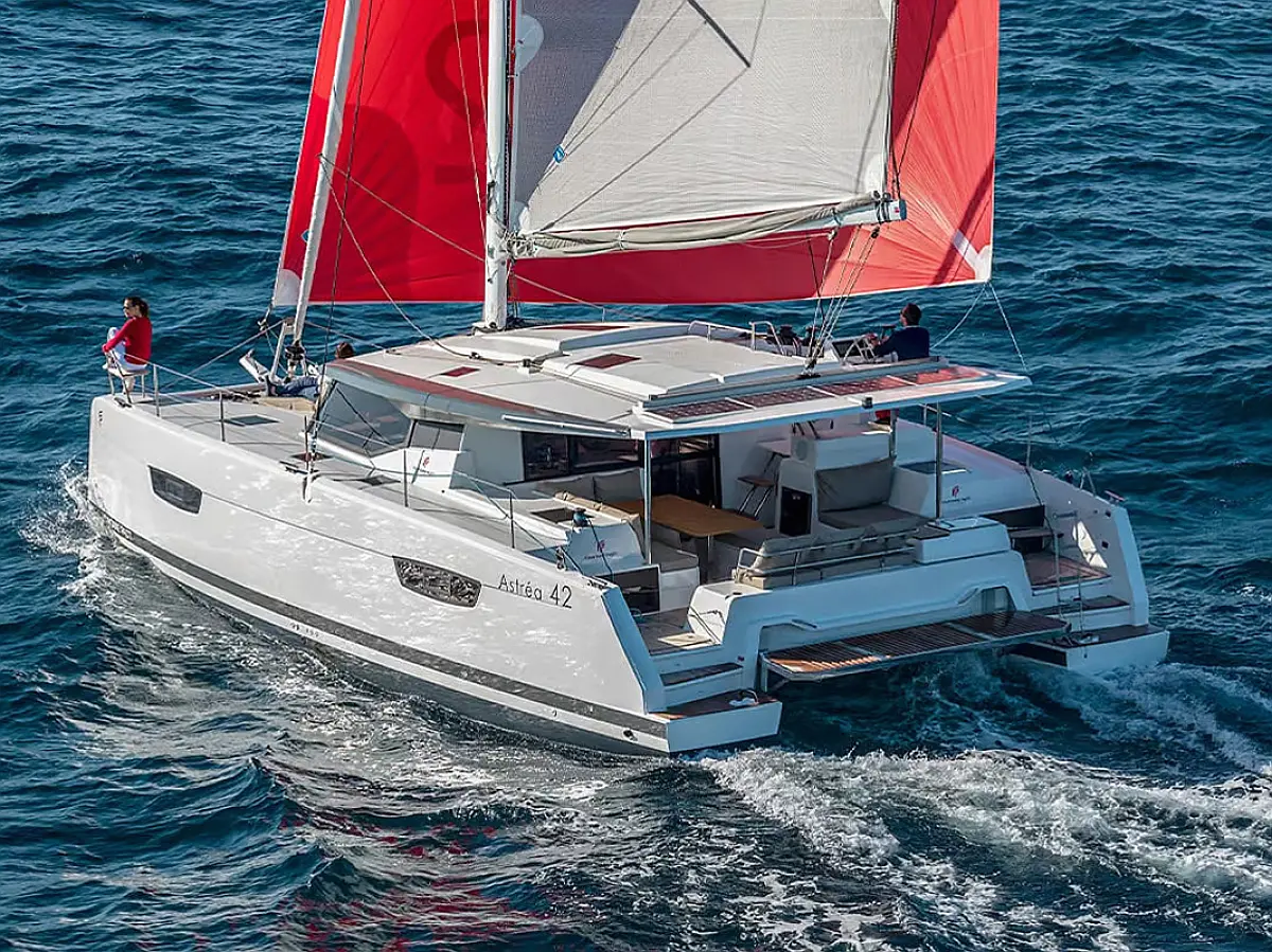 Fountaine Pajot Astrea 42