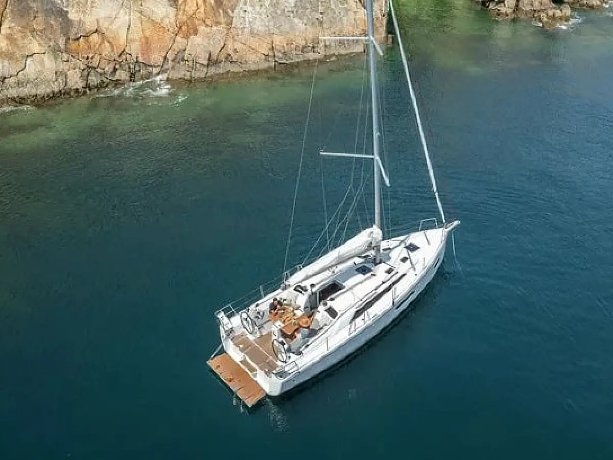 Oceanis 37.1 (3 cab.)