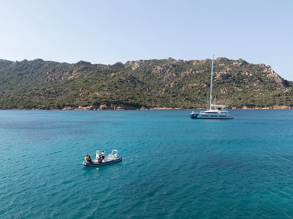 Lagoon SEVENTY 7 - 4 double cabins - 