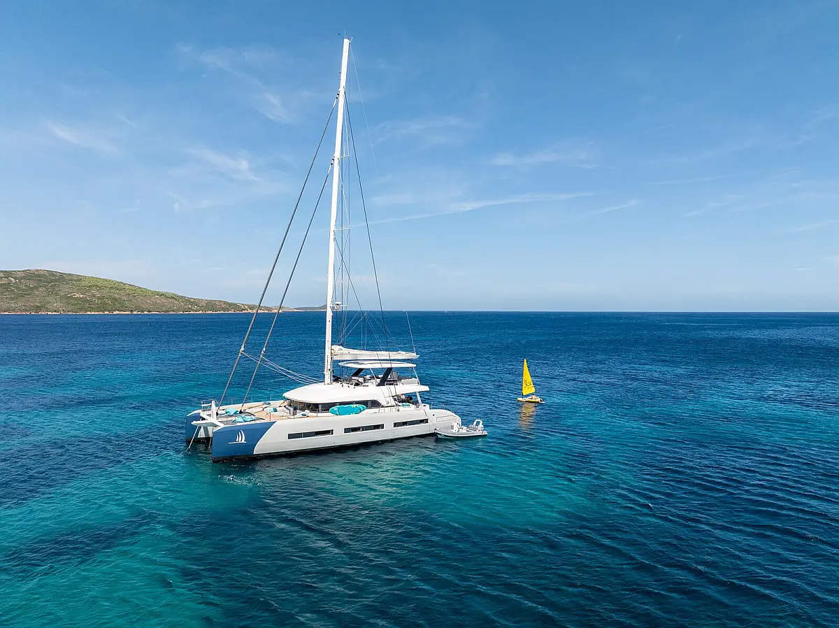Lagoon SEVENTY 7 - 4 double cabins
