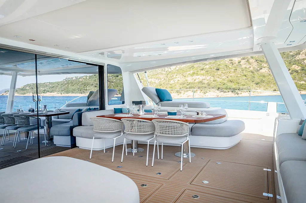 Lagoon Seventy 7 - 