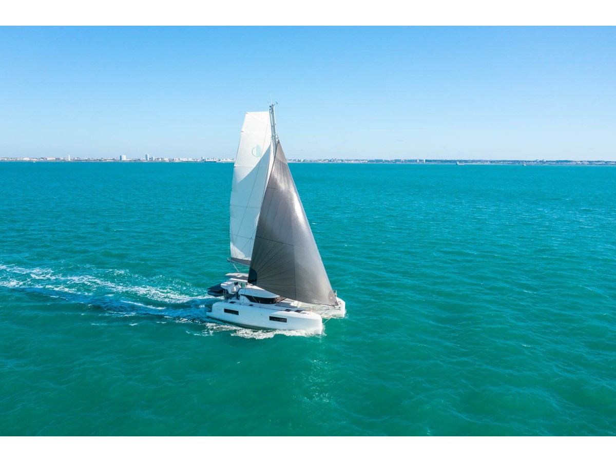 Lagoon 38