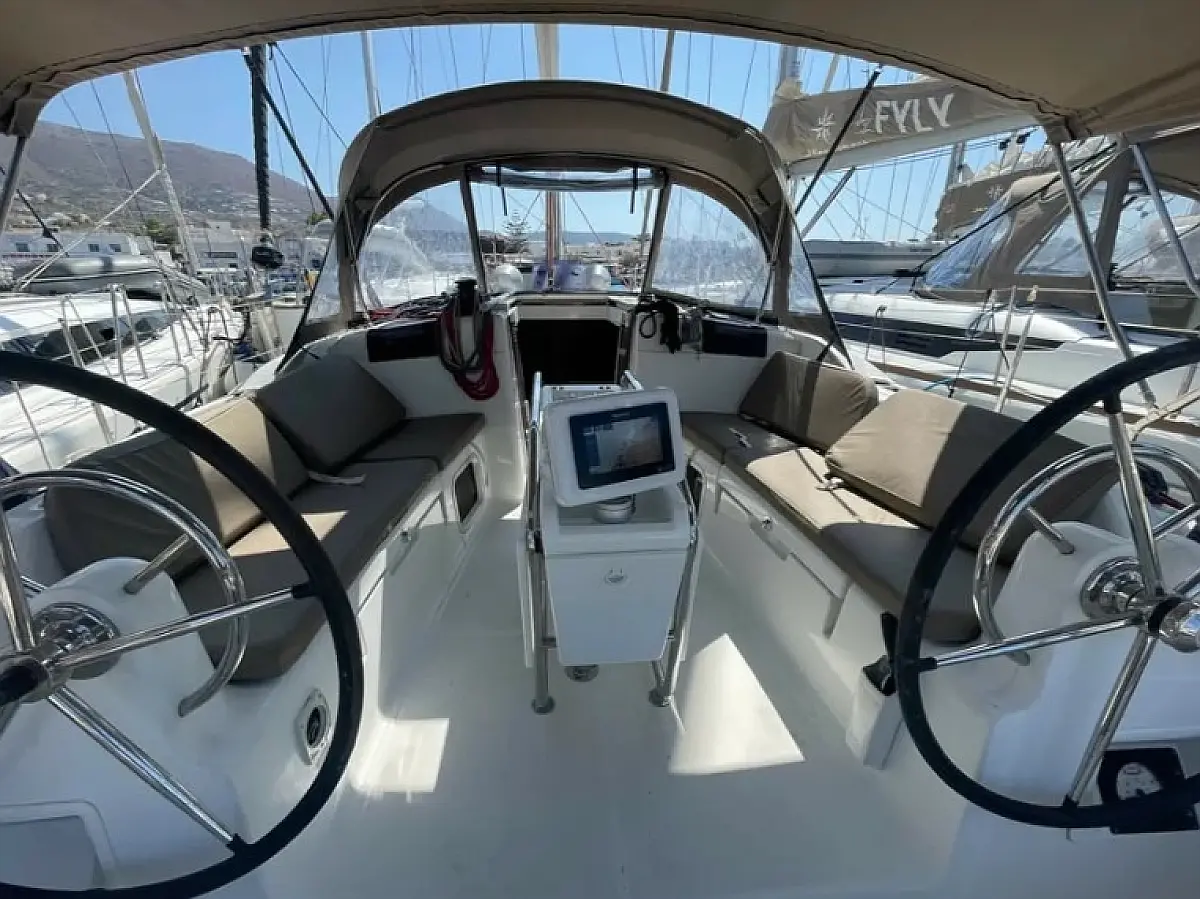 Sun Odyssey 419 (3 cab.)