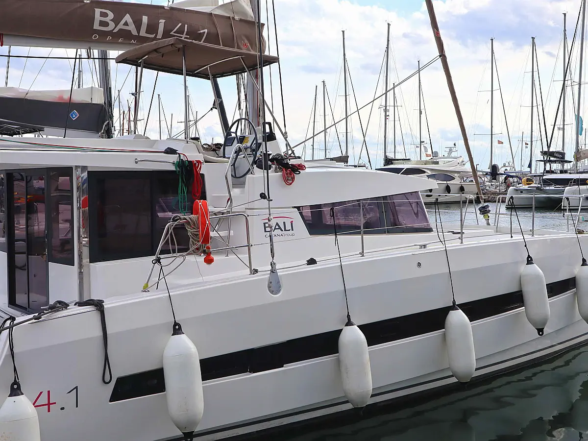 Bali 4.1 (4 cab.)