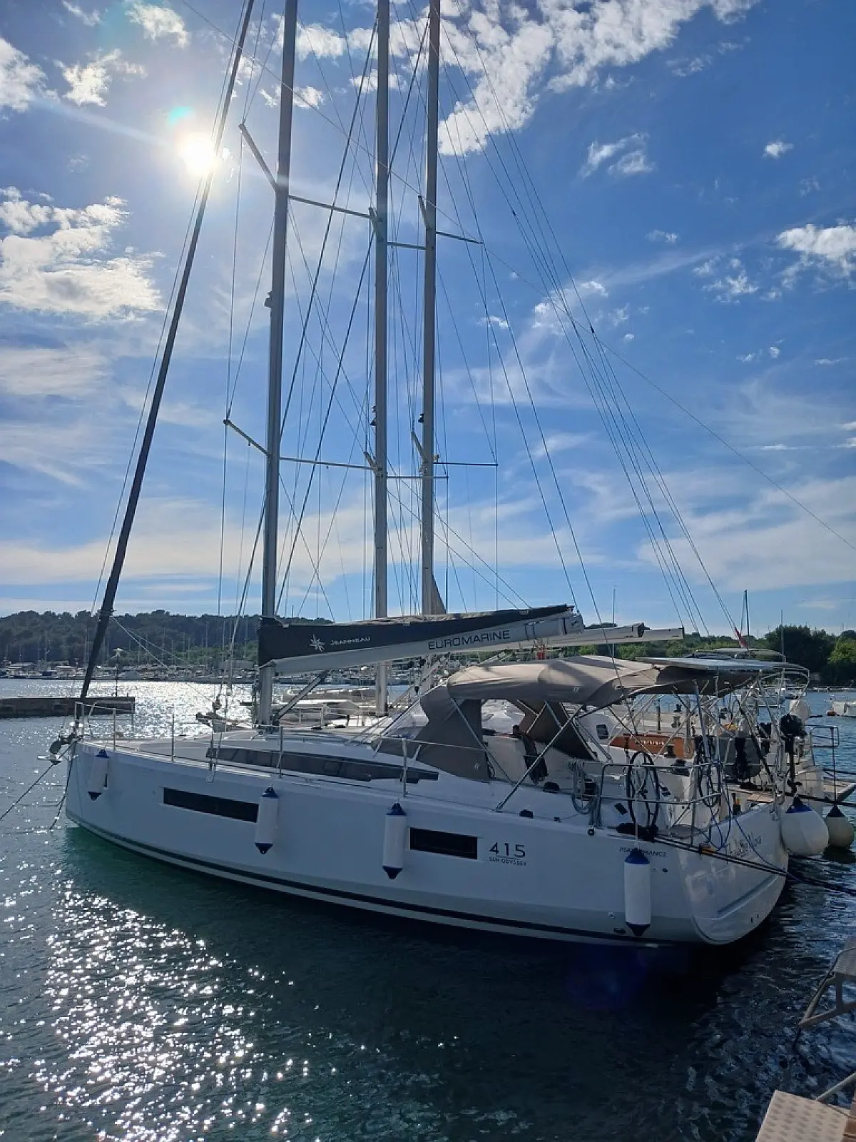 Sun Odyssey 415