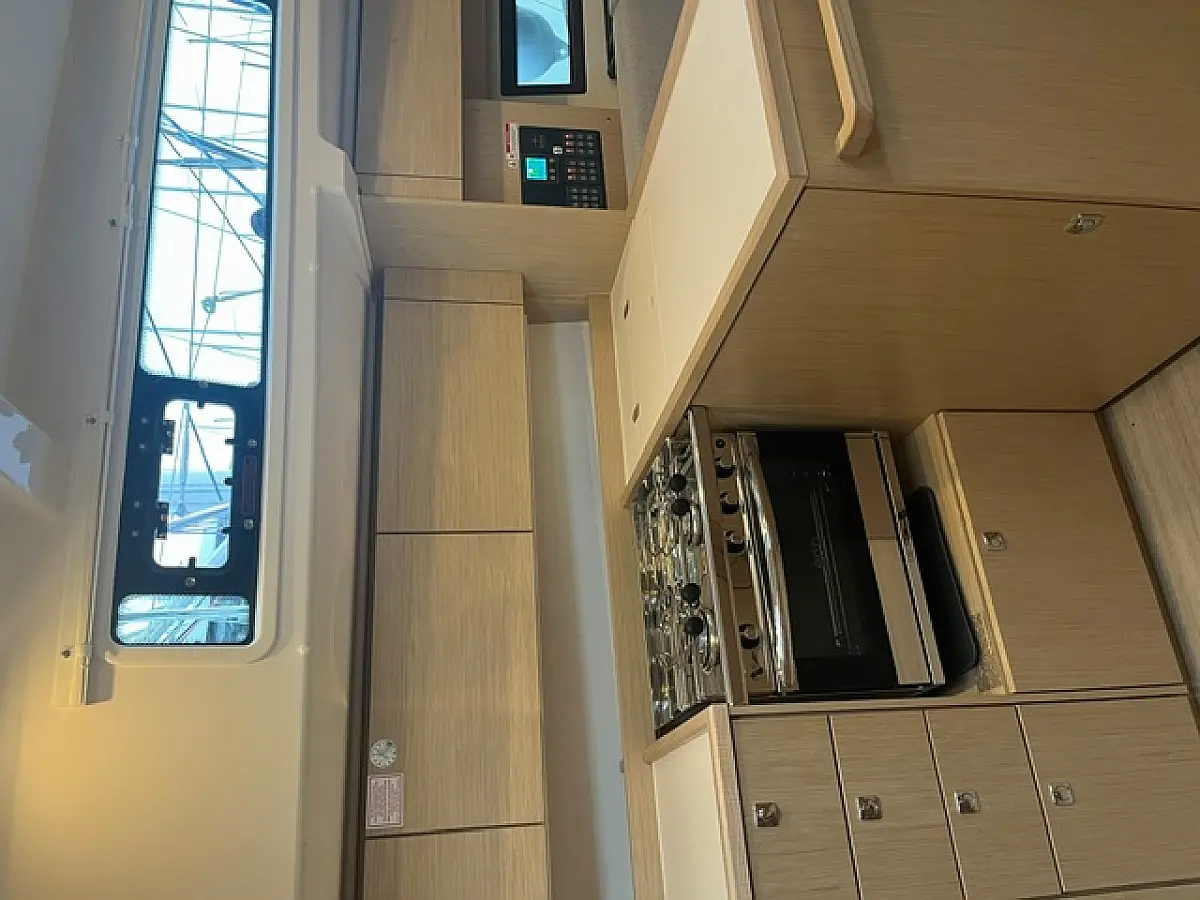 Bavaria C38